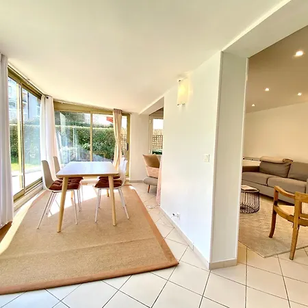 Les Jardins De Lerins By Scls Locations Appartement